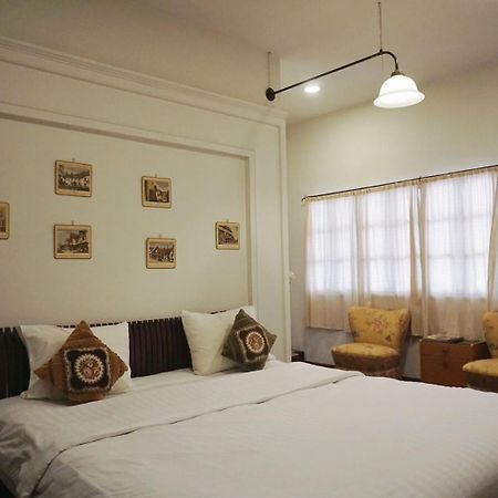 Manee Guesthouse And Record บ้านมานี 清邁 外观 照片